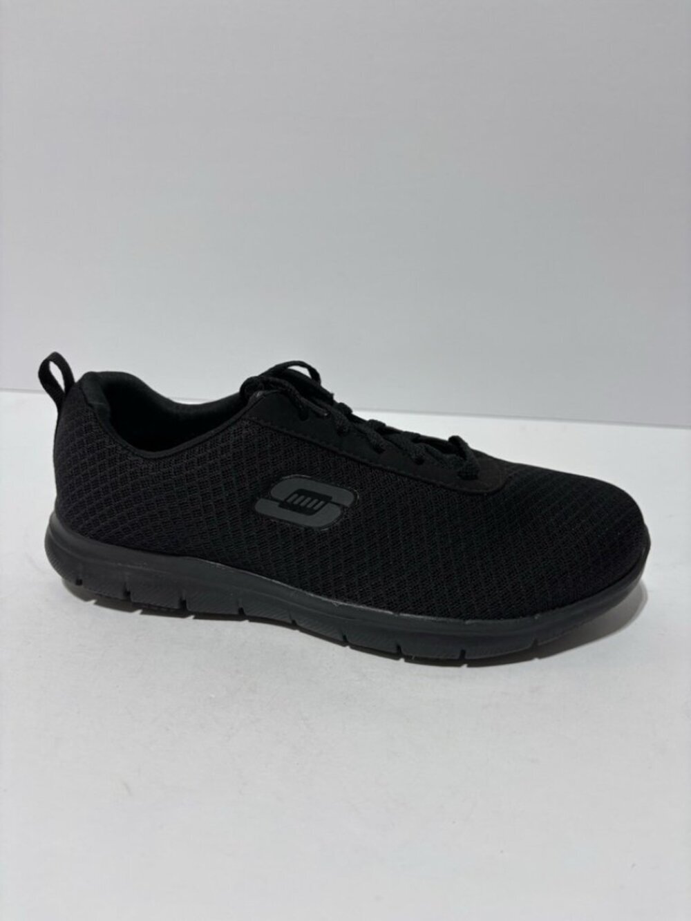 Skechers Women’s Ghenter- Bronaugh Slip Resistant Sneakers Black, Size 6 Wide